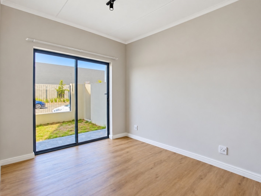 To Let 3 Bedroom Property for Rent in Sandown Western Cape